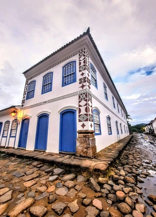 Paraty - Van Rua da Lapa, Brazil