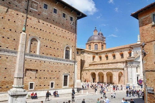 Obelisco di Urbino - Depuis Centro Storico di Urbino, Italy