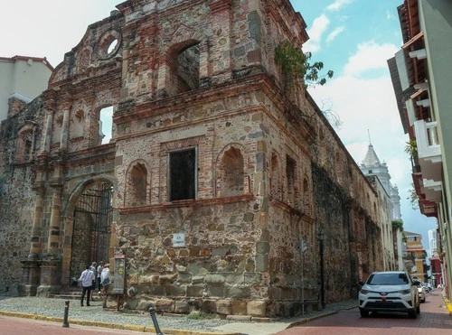 Iglesia de la Compania de Jesus - Z Avenida A, Panama