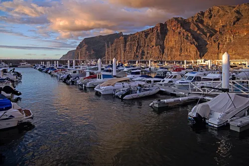 Puerto Deportivo Los Gigantes - Desde Esplanade, Spain