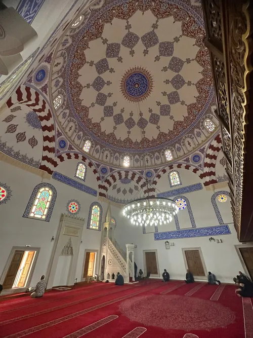 Central Mosque of Sofia - Banya Bashi Mosque - Kimdən Inside, Bulgaria