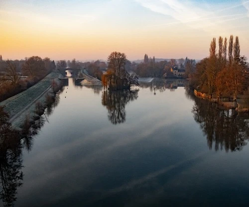 Noyen sur Sarthe - از جانب Vue depuis le train, France