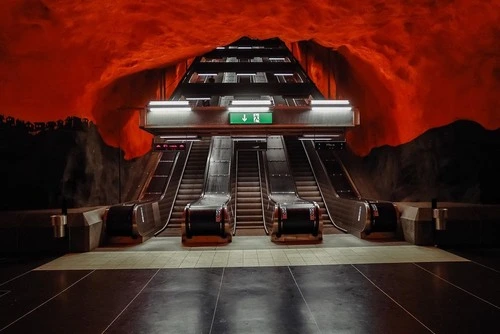 Solan Station - From Bottom of metro platform, Sweden
