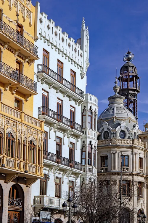 Cinta modernista - Desde Plaza del Ayuntamiento, Spain