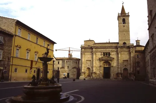 Cattedrale di Sant'Emidio - De Piazza Arringo, Italy