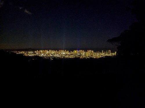 Honolulu at night - From Tantalus Lookout, United States