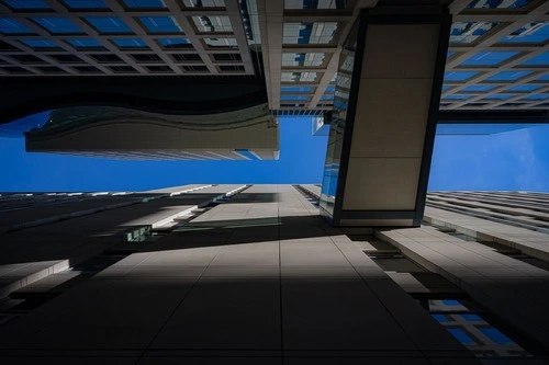 Lurie Childrens Hospital - Von Center outside looking up, United States